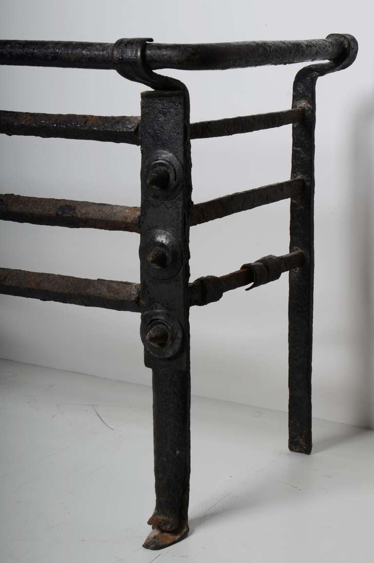 Antique Fire Grate/Bucket, 17th Century Dutch In Fair Condition In Haarlem, Noord-Holland