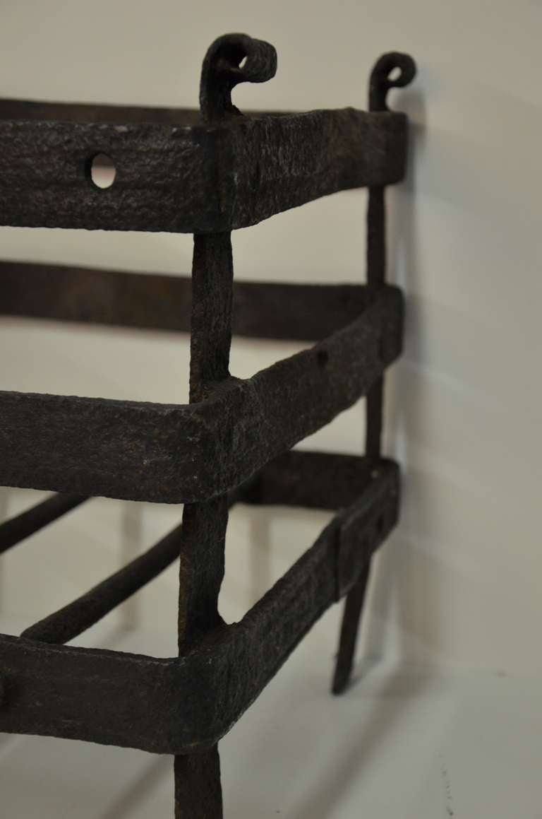 17th c. Square Gothic Fire Grate For Sale 1