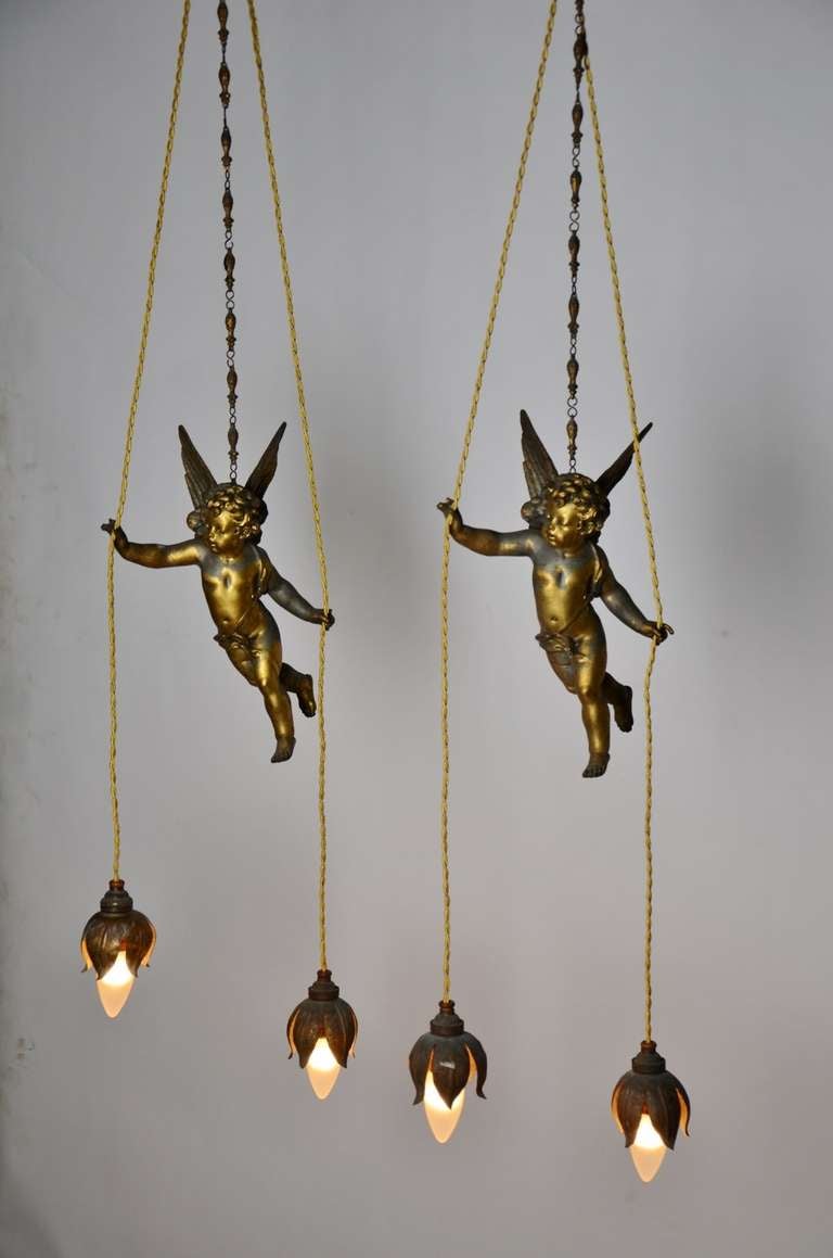 19th Century French Gilded Flying Putti Holding Flower Lamps 3