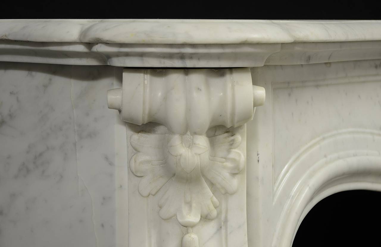 19th Century  Antique Fireplace Mantel in White Marble Very Elegant French Louis XV  