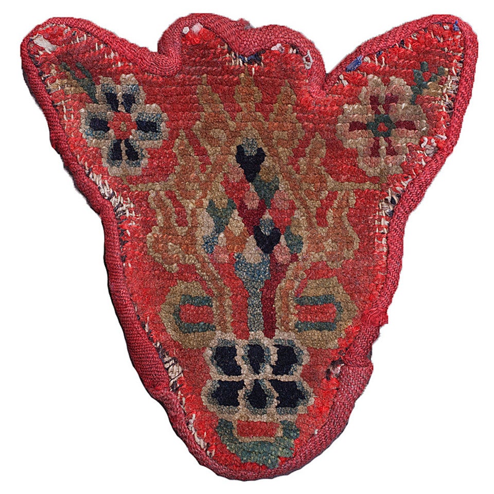 Traversin décoratif tibétain en forme de cheval Takyab avec motif de bijoux enflammés en vente