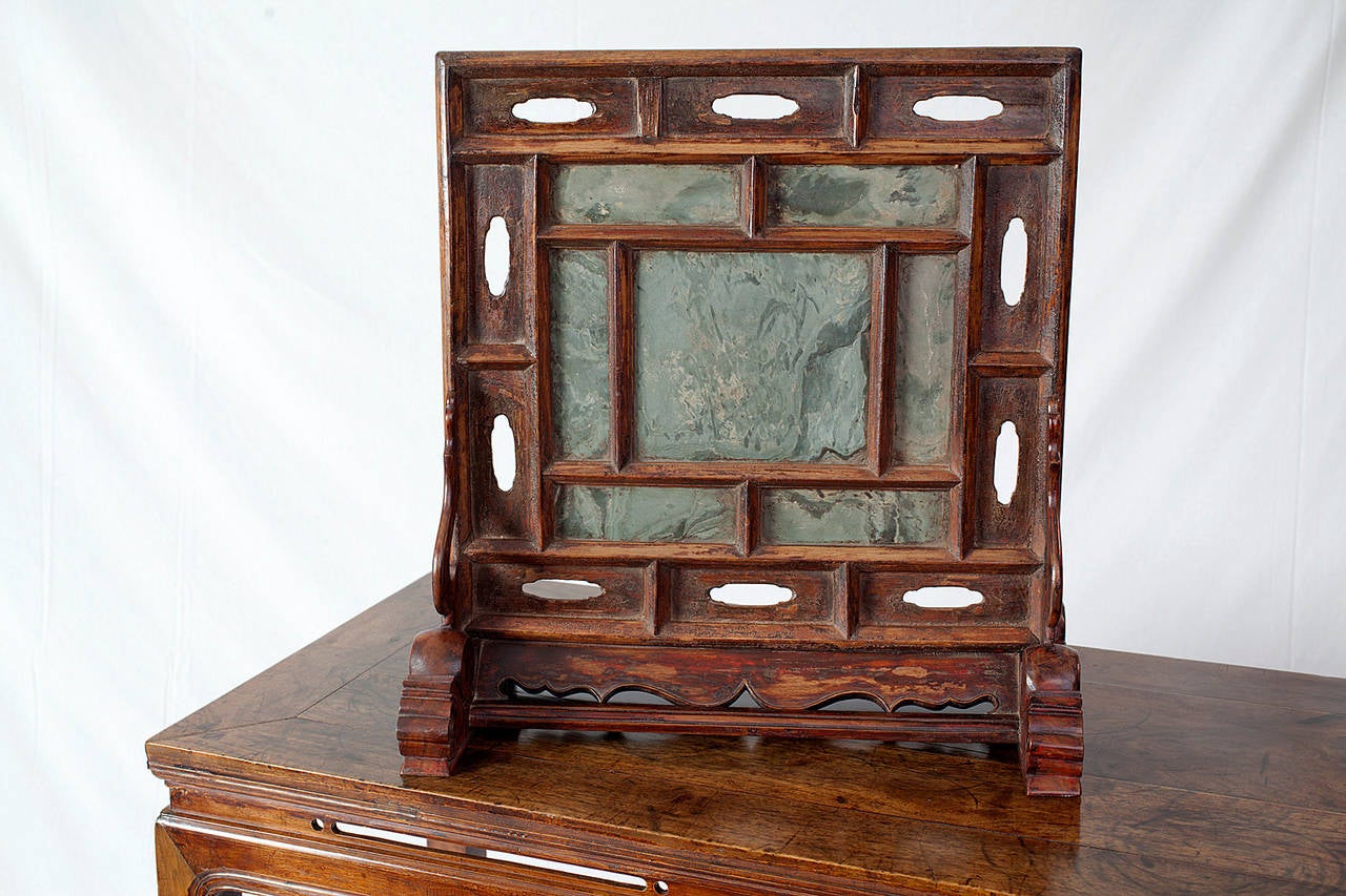 ***SUMMER SALE***
This 16th/17th century Ming dynasty green dream stone (Lùshí 绿石) and walnut wood (核桃木) table screen is similar in style and construction to hardwood examples. 

Screens were important pieces in Chinese households, sometimes