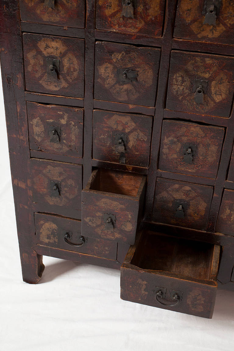 Antique Traditional Chinese Medicine Cabinet Apothecary Chest of Drawers In Excellent Condition For Sale In Seeshaupt, DE