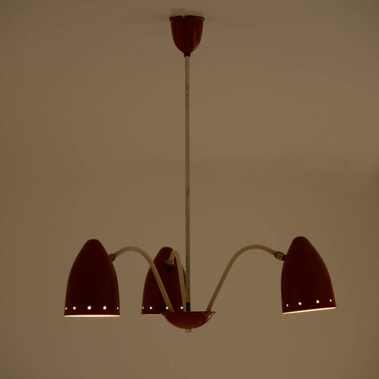 Pendant by H. TH. J. A. Busquet with Red Shades In Good Condition In Berlin, DE