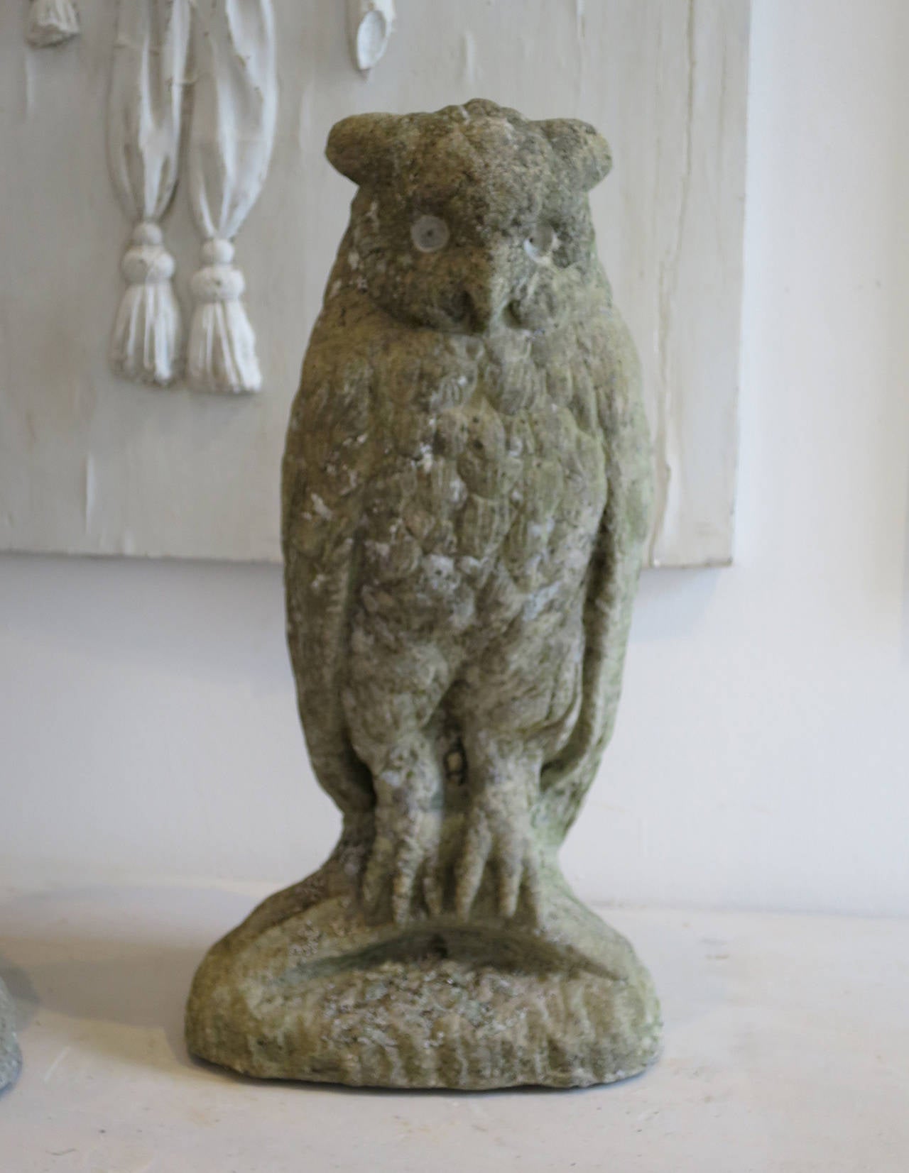 20th Century Pair of Stone Owls Sculpture For Sale