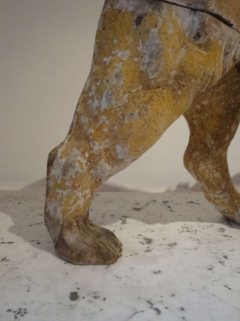 Lion en bois sculpté antique du 18e siècle en vente 4