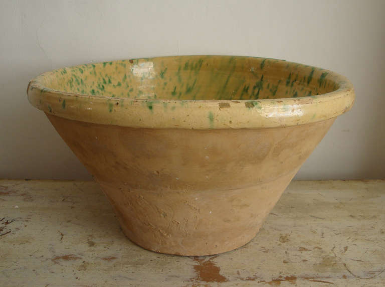Traditional 19th century Spatter ware terracotta bowl from the south of Italy