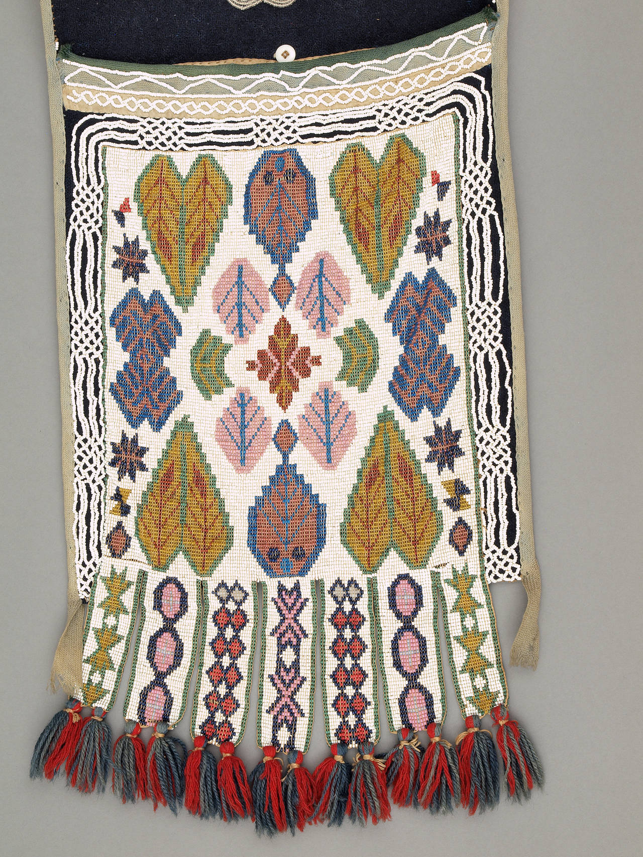 Native American Beaded Bandolier Bag - Woodlands, 19th Century In Excellent Condition In Denver, CO