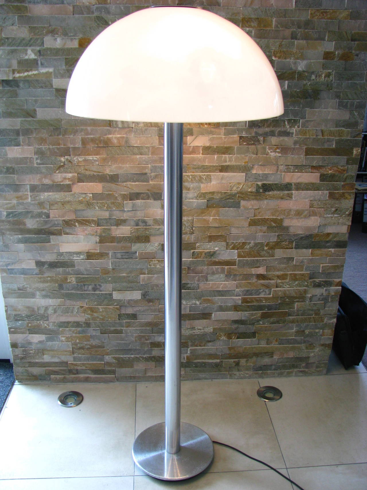 German 1960s Mushroom Floor Lamp from Staff In Good Condition In Saarbruecken, DE
