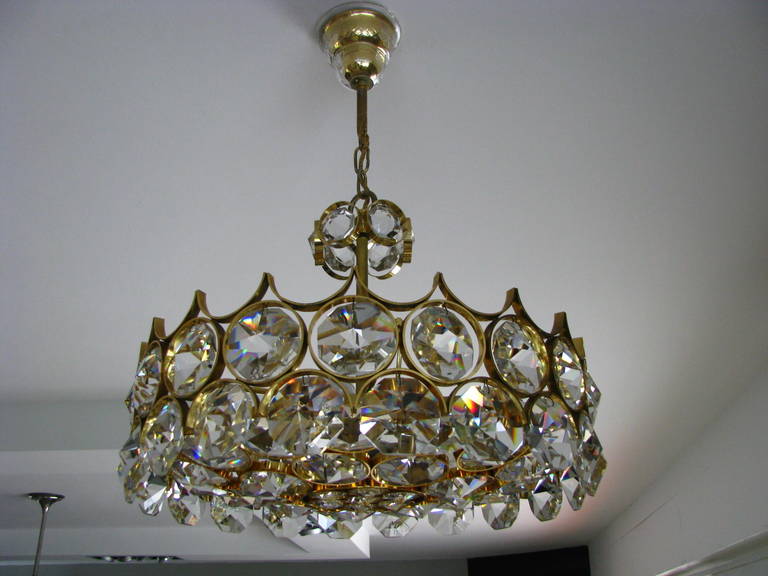 Mid-20th Century 1960s Crystal and Brass Bakalowits Chandelier