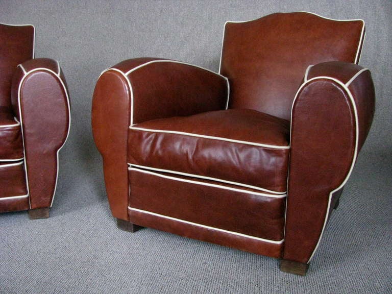 A Pair of French Art Deco Club Chair Armchairs 1935 In Excellent Condition In Saarbruecken, DE