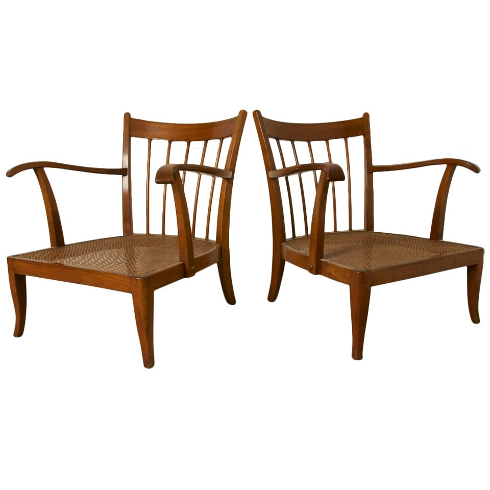 Set Of 2 Lounge Chairs