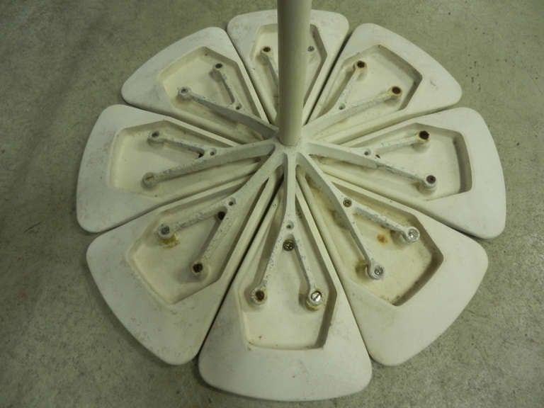 Mid-20th Century Unique Richard Schultz Petal Side Table Prototype For Sale