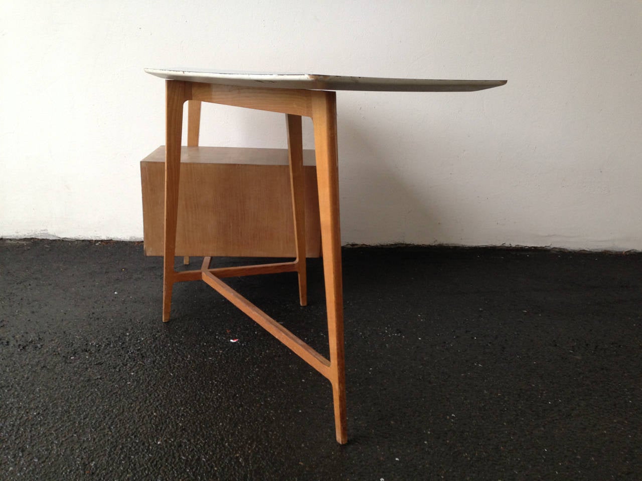 Italian Small Curved Desk with Matching Chair Attributed to Gio Ponti