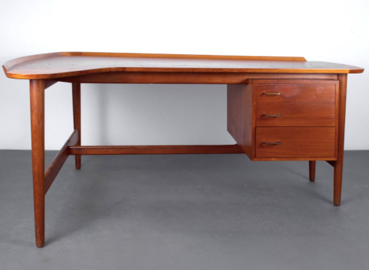 designed by arne vodder in 1952 and made by bovirke.