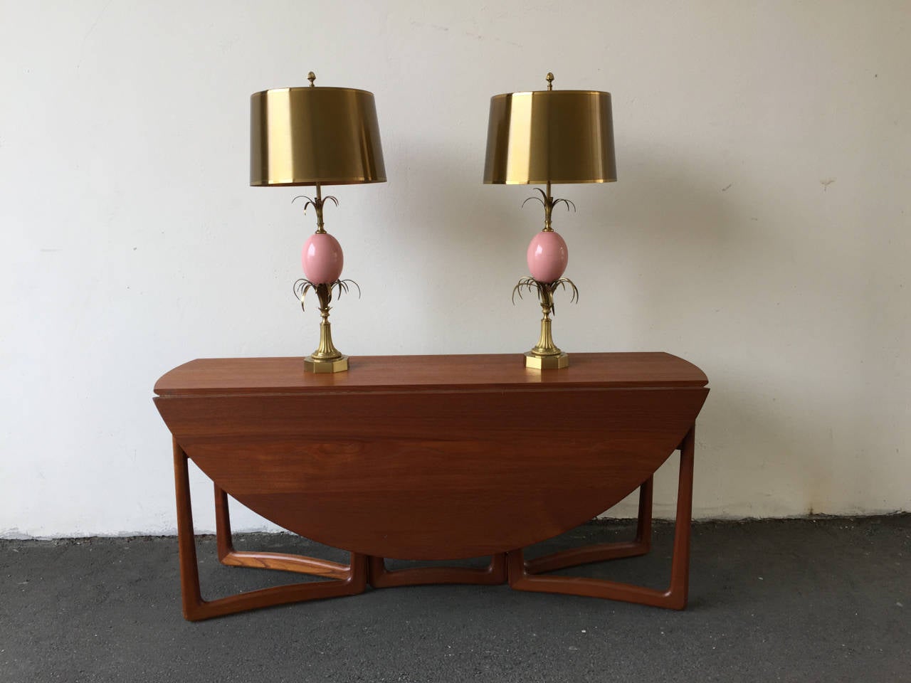 20th Century Rare Pair of Huge Maison Charles Ostrich Egg Table Lamps in Perfect Condition