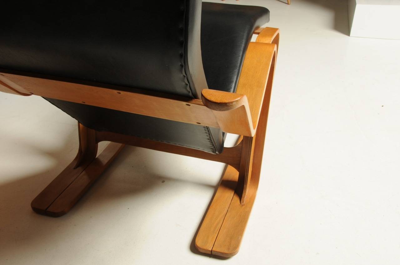 Mid-Century Modern Early Marcel Breuer Long Chaise For Sale