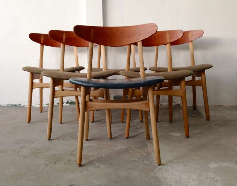 Oak Set of Six Hans Wegner  CH-30 Chairs 1952 Carl Hansen Denmark