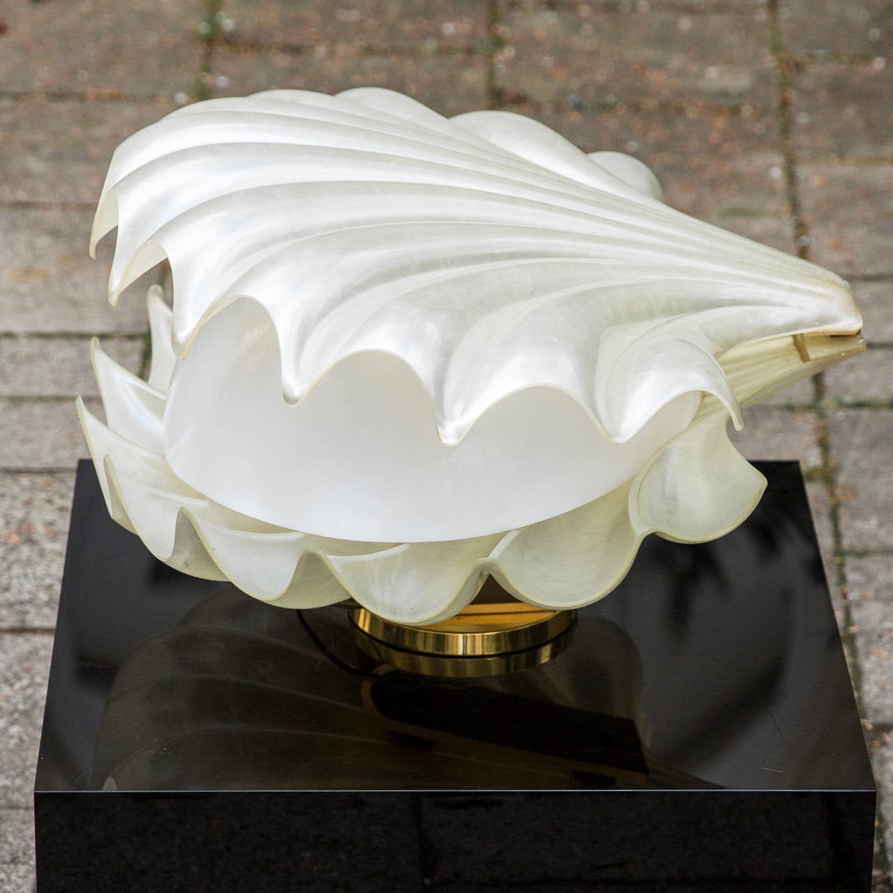 Canadian Set of Two Acrylic Rougier Clam Shell Lamps