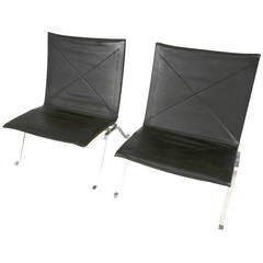 Dark Brown pk22 Lounge Chairs by Poul Kjaerholm in Very Good Original Condition