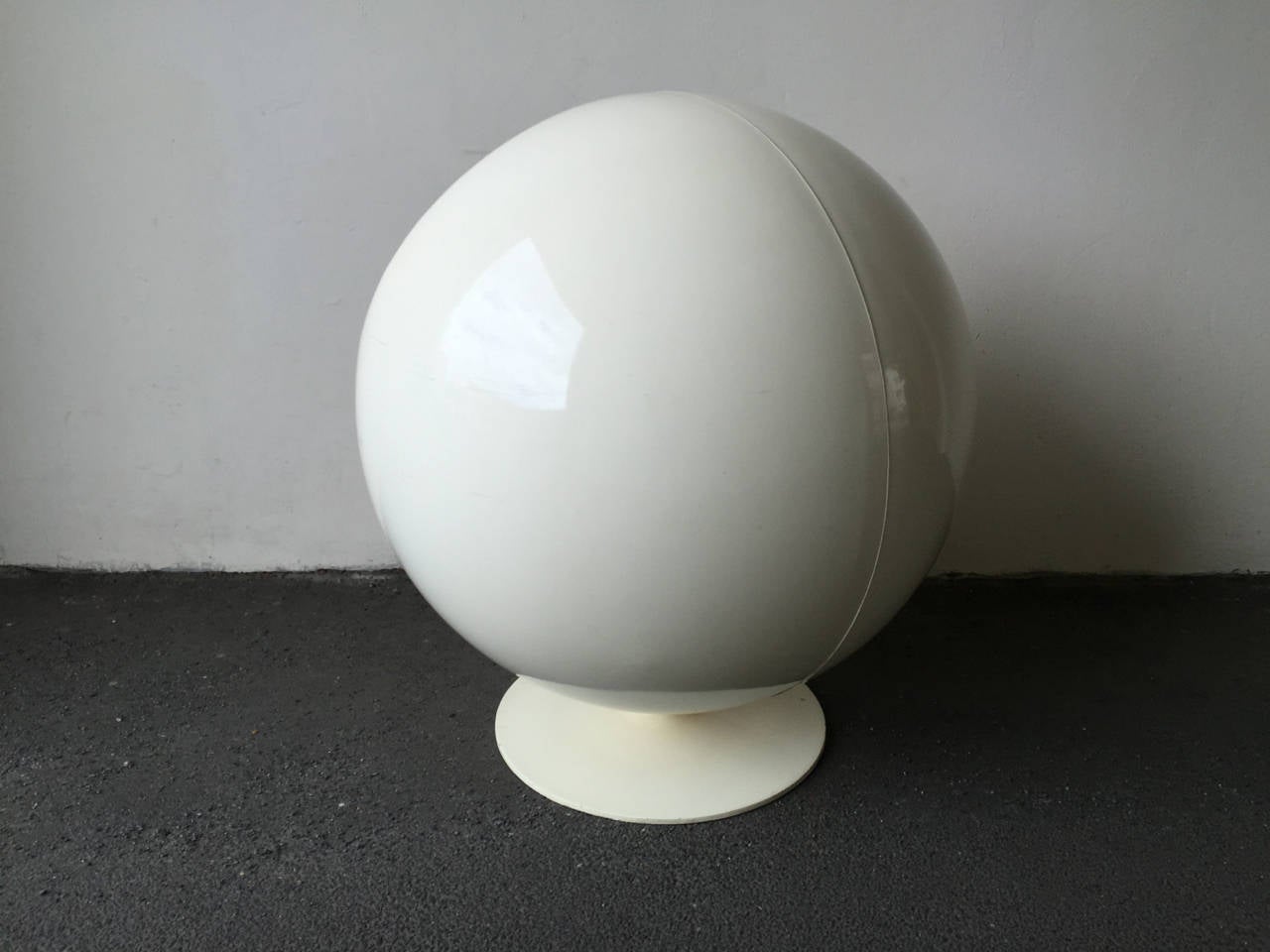 Early Eero Aarnio Ball Chair In Good Condition In Munich, DE