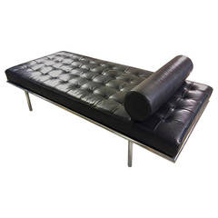 Very Rare Chrome Base Barcelona Daybed by Knoll International 6