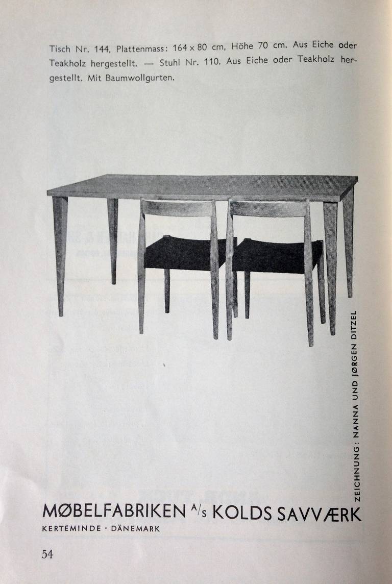 Nanna Ditzel Four Chairs  and Dining Table with Drop Leaf, Teak, 1955 In Good Condition In Munich, DE