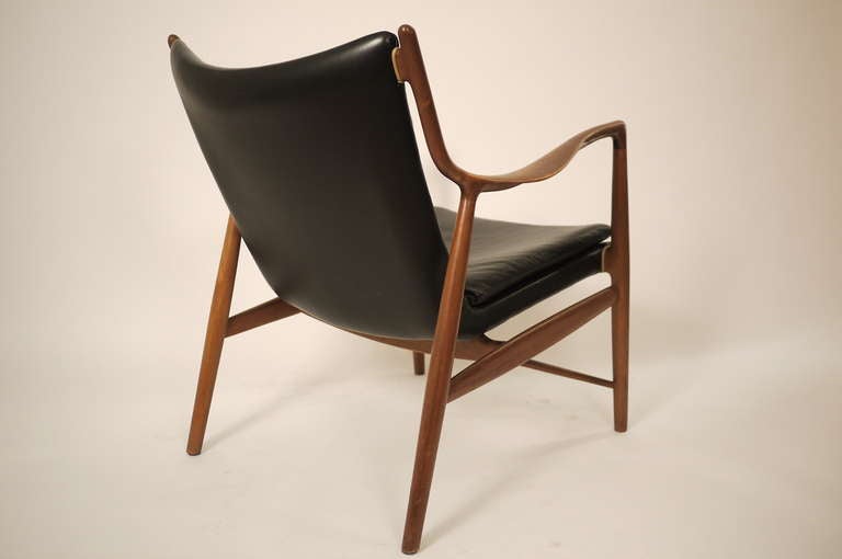Finn Juhl NV45 Lounge Chair for Niels Vodder In Excellent Condition In Madrid, ES