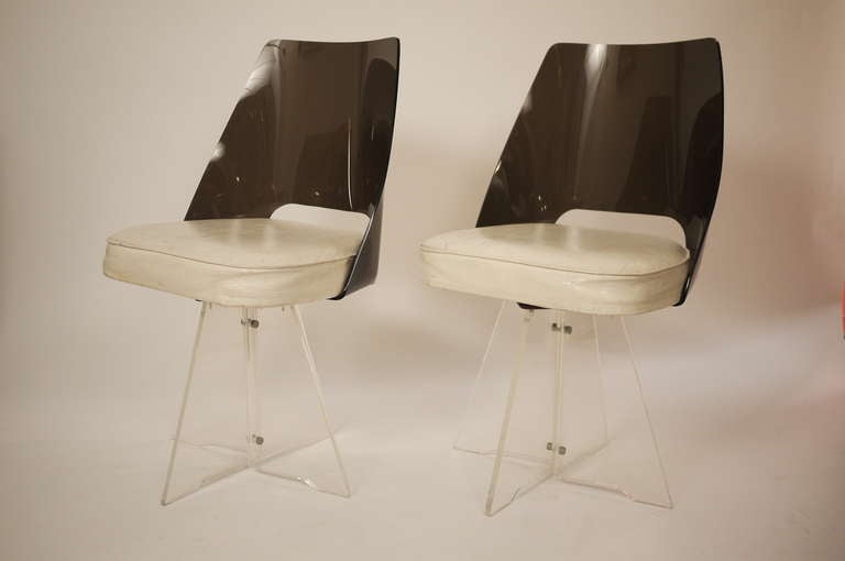 American Pair of 1950s Lucite Chair For Sale