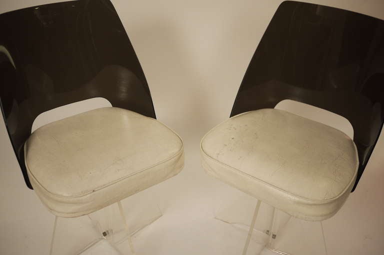 Pair of 1950s Lucite Chair For Sale 1