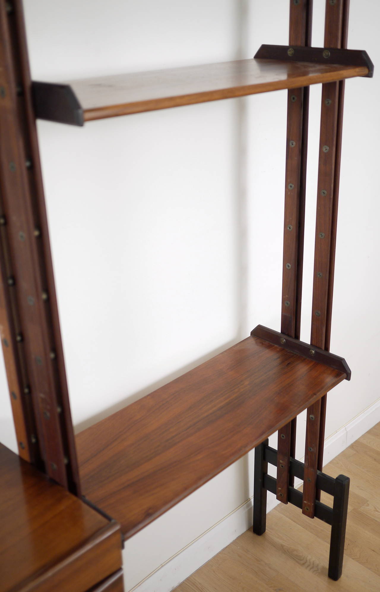 Mid-20th Century Italian Rosewood Bookcase in the Style of Franco Albini