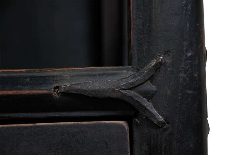 19th c. Medicine Cabinet from Shanxi In Good Condition In Noord-Brabant, NL