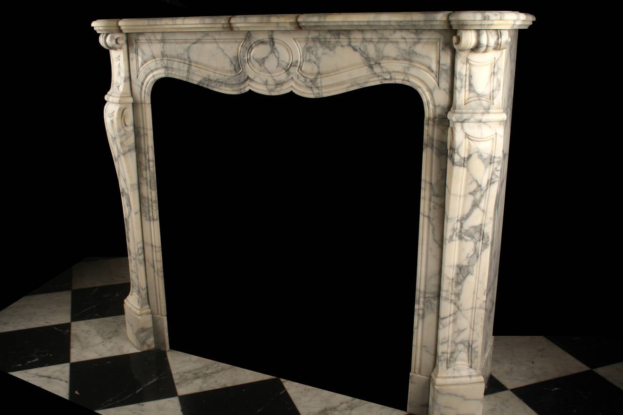 Louis XV Pompadour Fireplace Mantel Arabescato Circa 1870 In Excellent Condition In London, GB