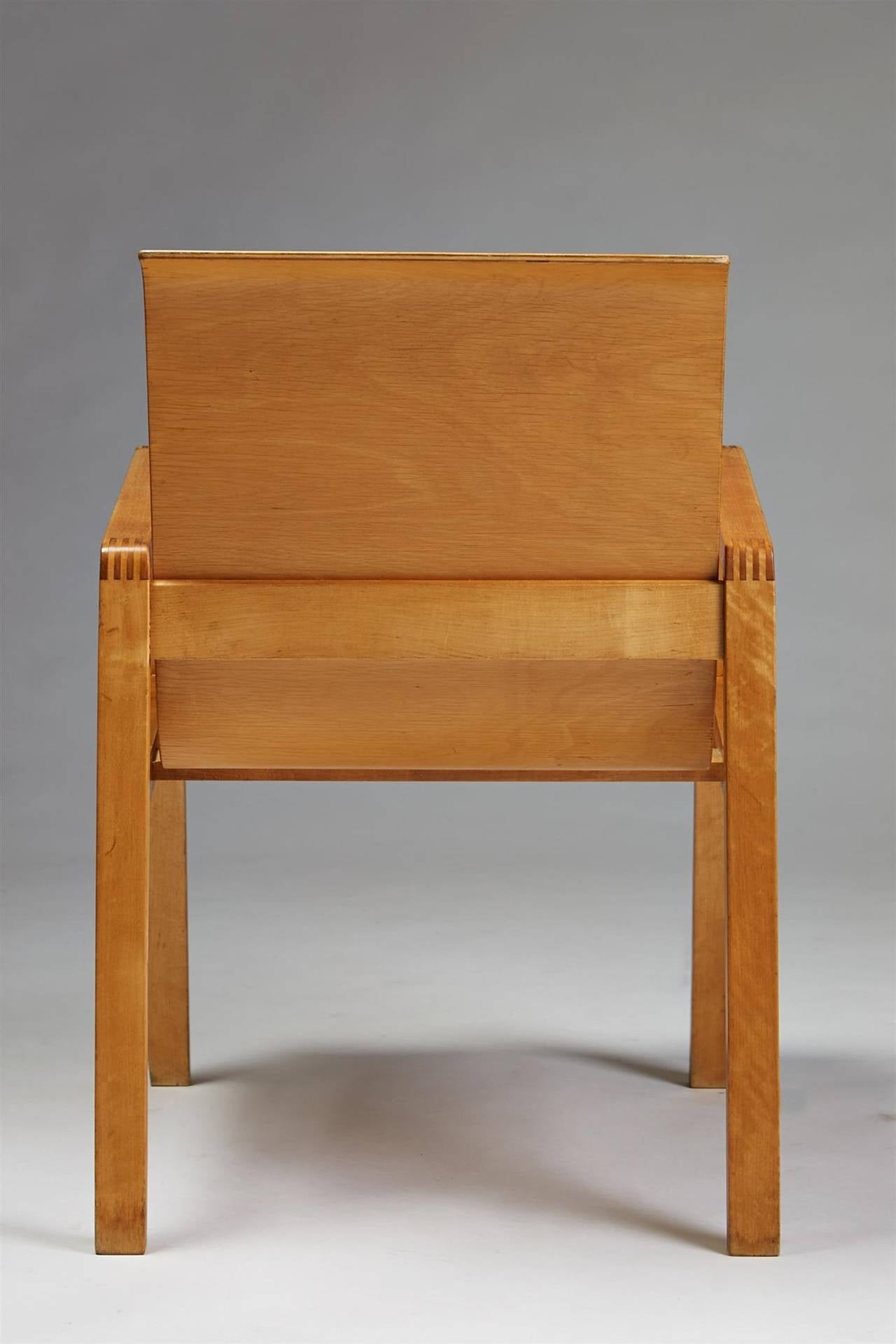 Chair Designed by Alvar Aalto for Artek, Finland, 1950s In Good Condition In Stockholm, SE