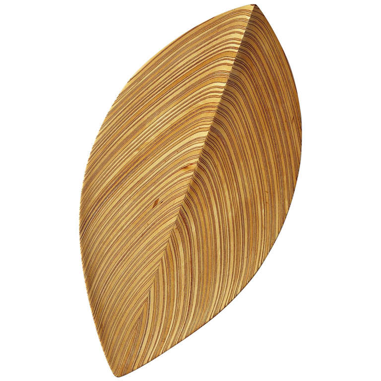 Wooden dish designed by Tapio Wirkkala for Soine et Kni, Finland. 1954.