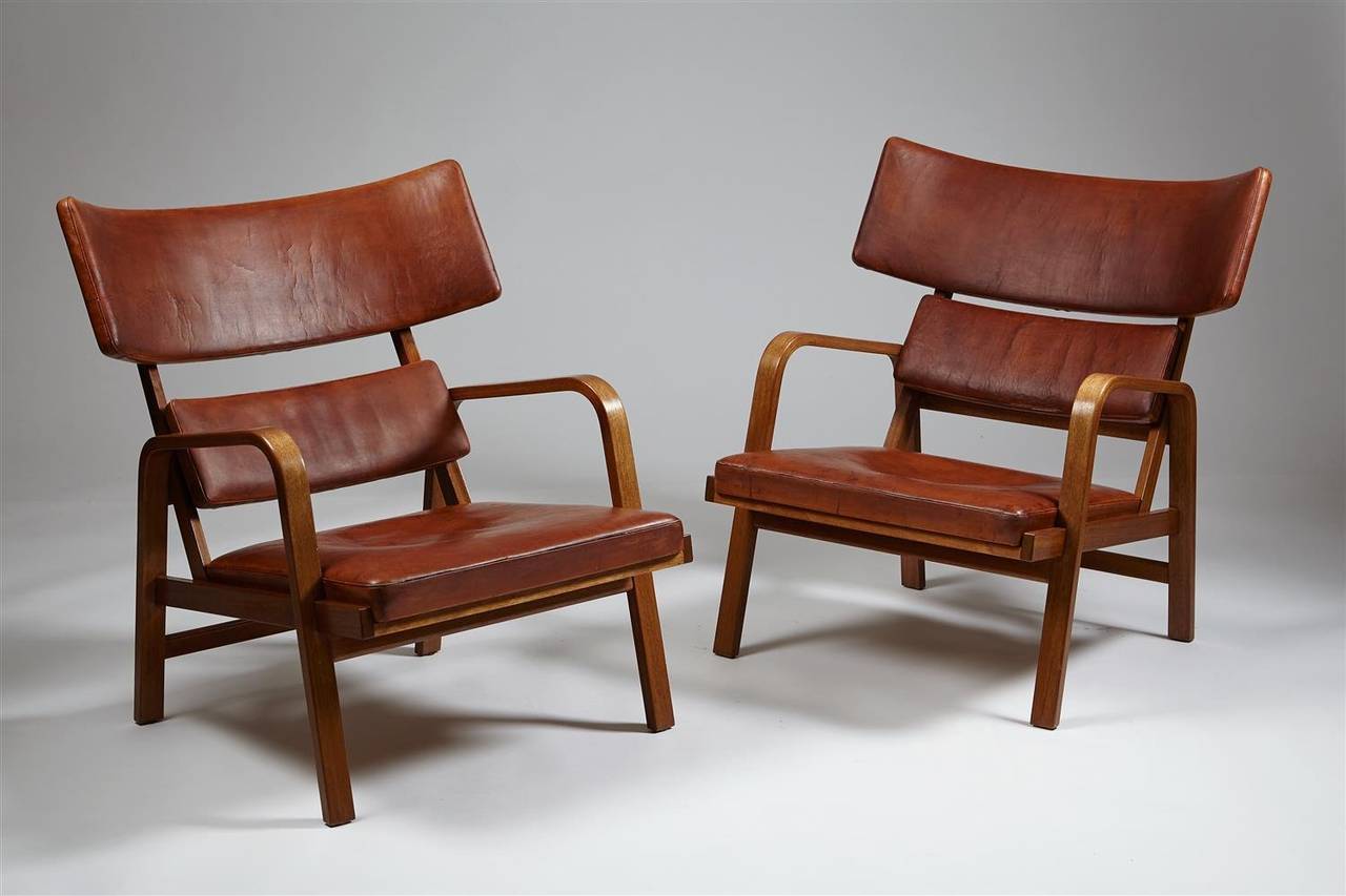 Fauteuils conçus par Magnus Stephensen, Danemark. 1963
Acajou et cuir cognac d'origine.
Une pièce unique.
Provenance : La maison du designer.