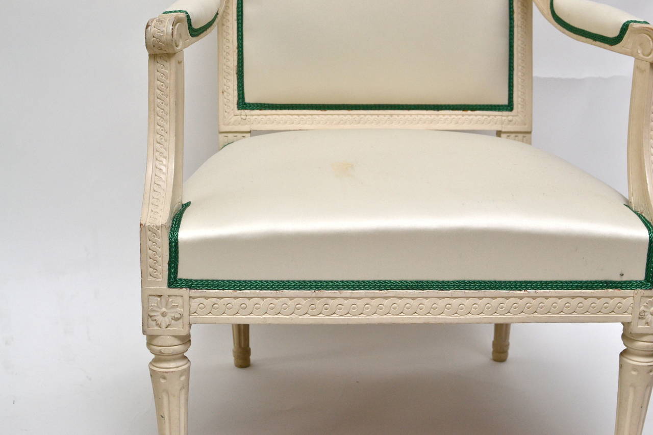 Late 18th Century Pair of Crème Painted Gustavian Armchairs, Johan Lindgren, Stockholm