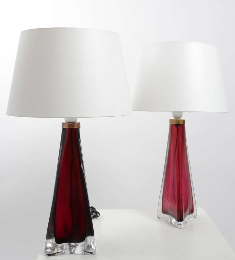 Mid-Century Modern Paire de grandes lampes triangulaires en verre de Carl Fagerlund Orrefors Suède, milieu de 1900 en vente