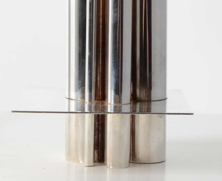 Français Vase tube en métal argenté de Jacques Sitoleux pour Christofle en vente