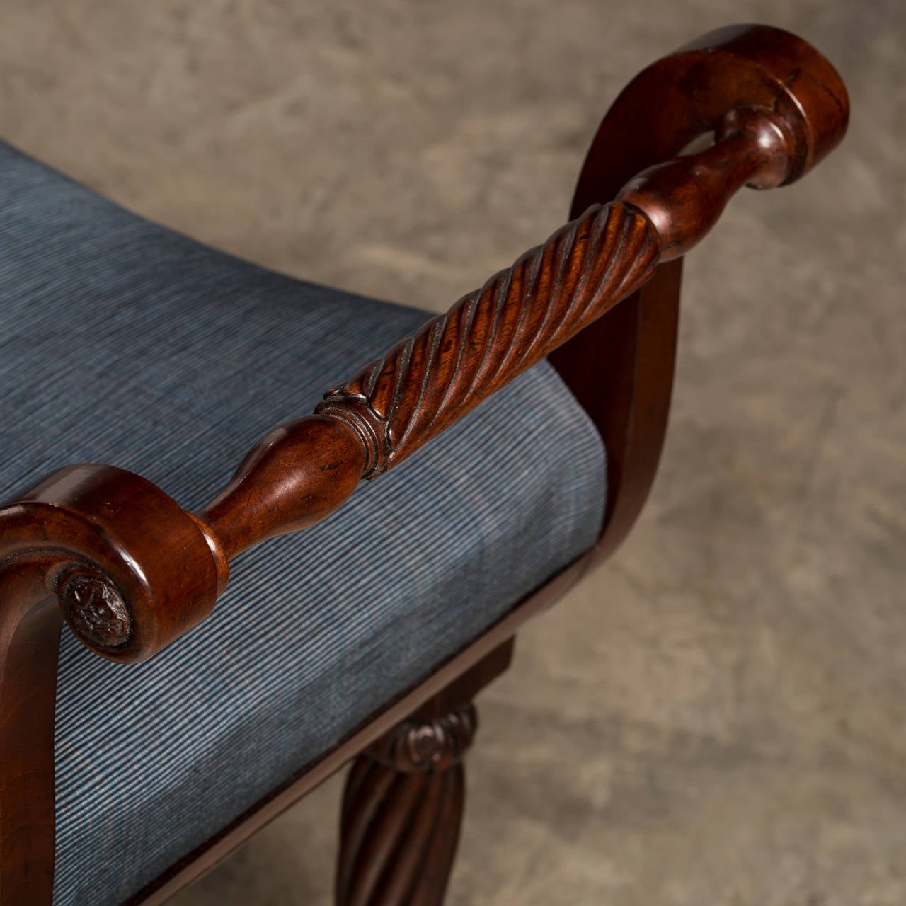 Elegant stool in mahogany, neoclassical, 