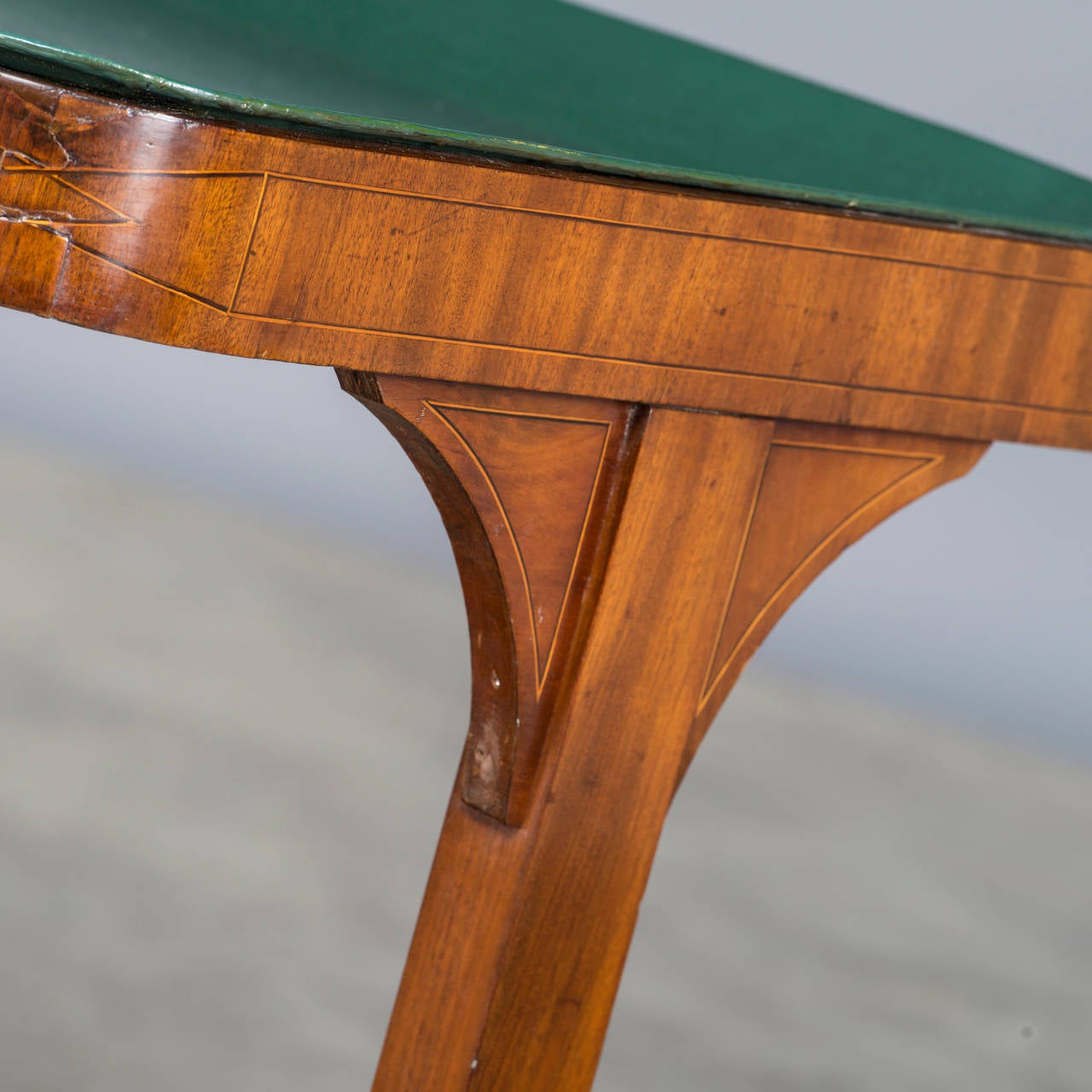 Empire tray table, elegant in both design and quality craftsmanship. Mahogany with inlays in light wood. Original metal tray (has been striped from not original paint. Not show on the picture shown request pictures). Stockholm about 1810. 