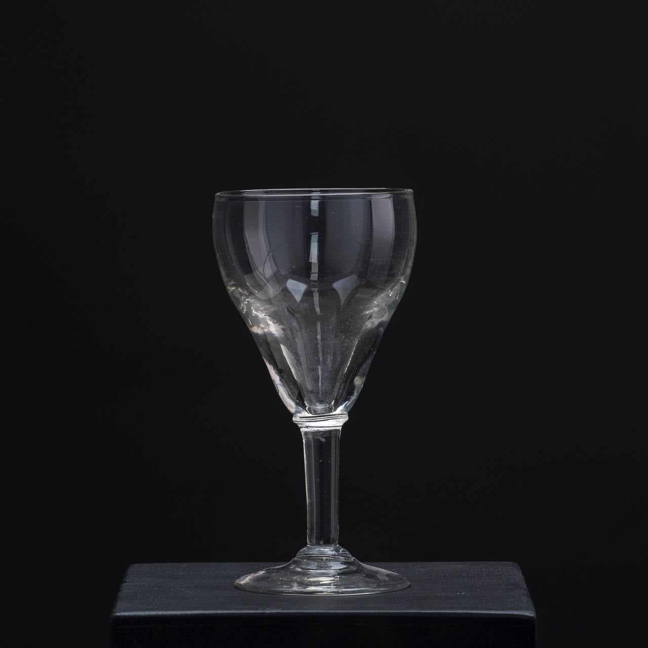 French bistro glasses about 1900.
60 USD per piece.
(We have 13 pieces)