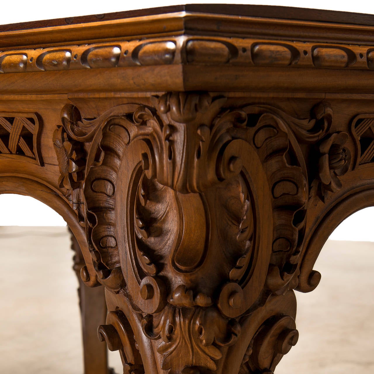19th Century Marvellous Royal table for Christiansborg Castle