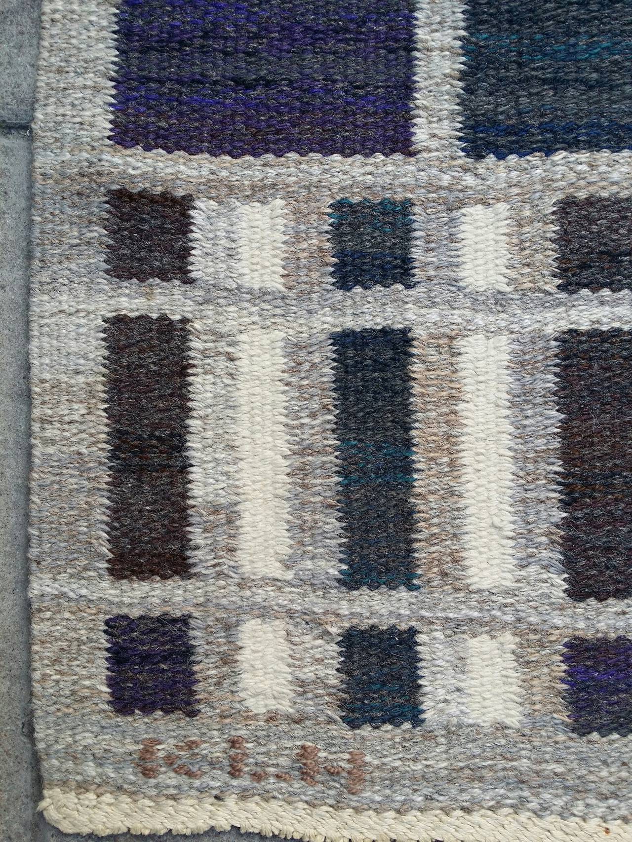 Swedish Rölakan Rug In Good Condition For Sale In Stockholm, SE
