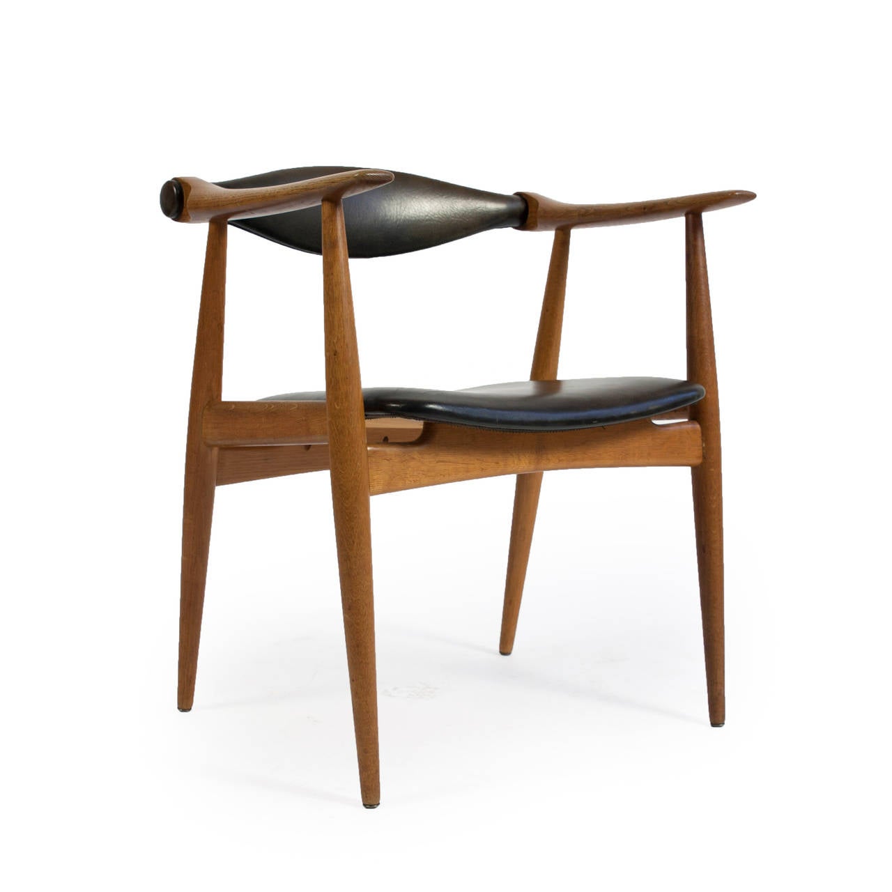 Scandinavian Modern Hans J. Wegner Set of Four Oak CH34 Chairs
