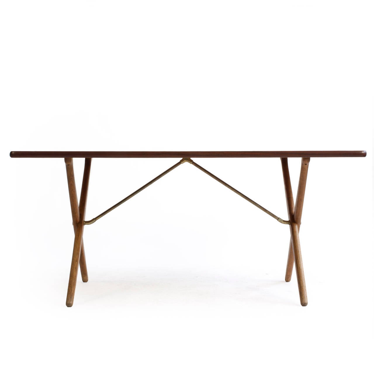 Hans J. Wegner X-table, Andreas Tuck