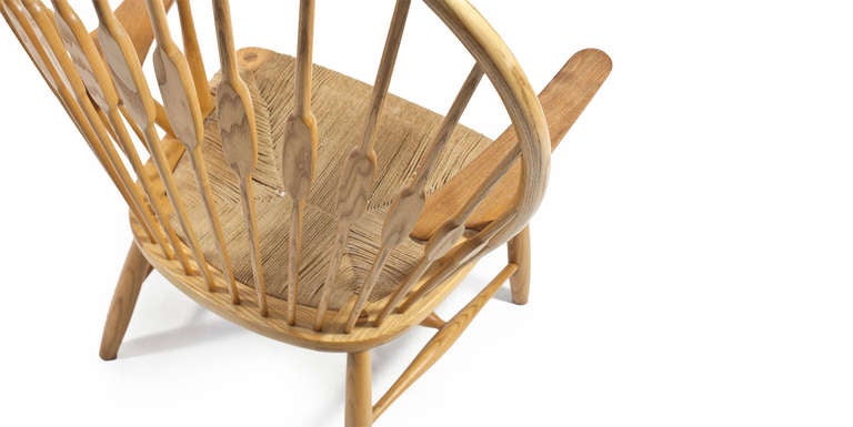 Mid-Century Modern Hans J. Wegner Peacock Chair