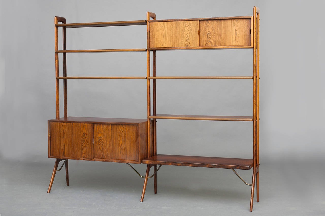 Freestanding bookshelf by Kurt Østervig for Randers Furniture.
Rosewood.
Nice vintage condition.
Very rare in rosewood.