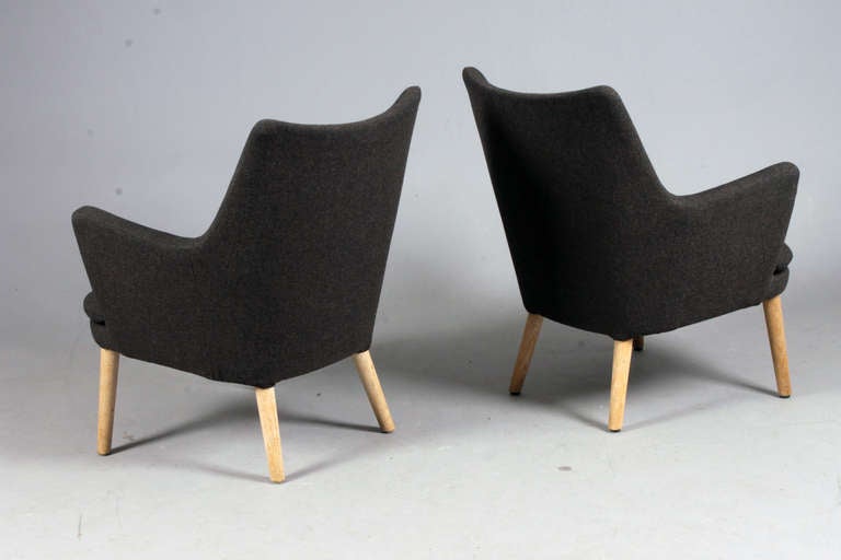 Danish Pair of Lounge chairs by Hans J. Wegner for AP Stolen.