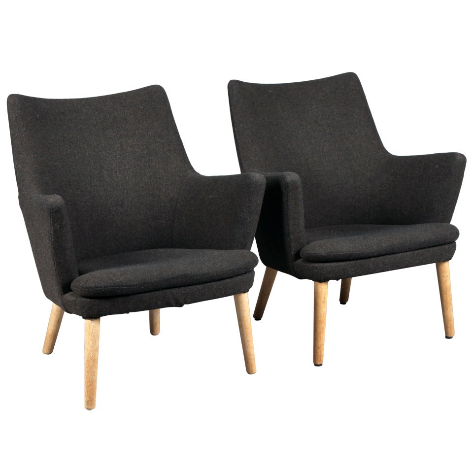 Pair of Lounge chairs by Hans J. Wegner for AP Stolen.